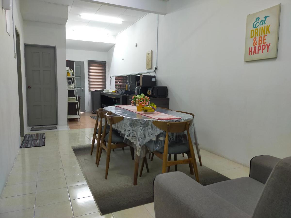D'Port Dicksonmuslimonly Homestay Exterior photo